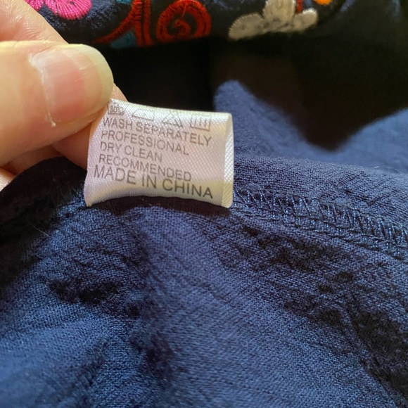 💥Mexican Embroidered Dress💥 - Picture 9 of 11